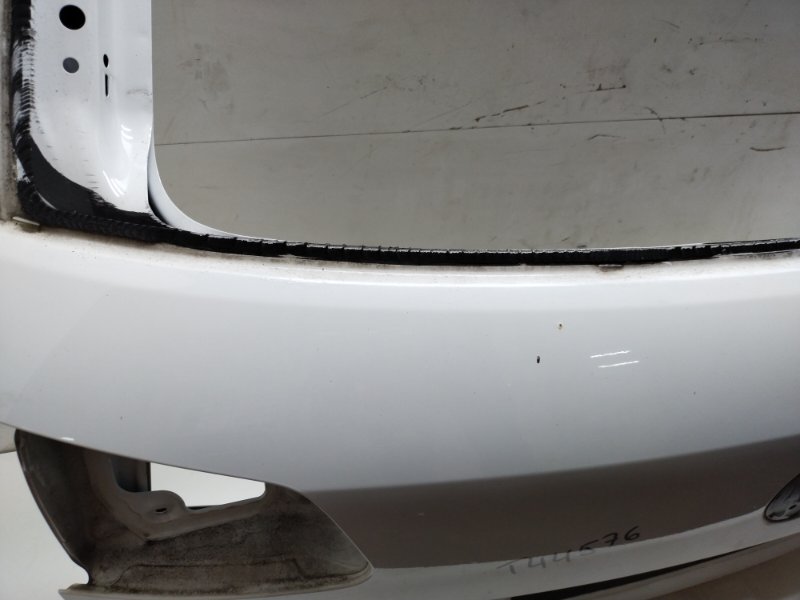 Крышка багажника задняя Volkswagen Touareg 2 NF 3.0 TDi