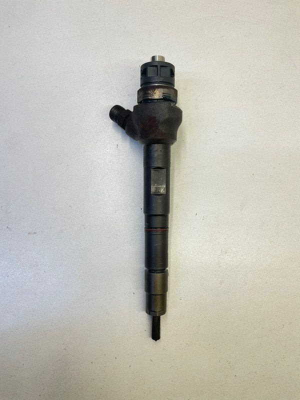Форсунка Amarok 2.0 TDi Форсунка Amarok 2.0 TDi