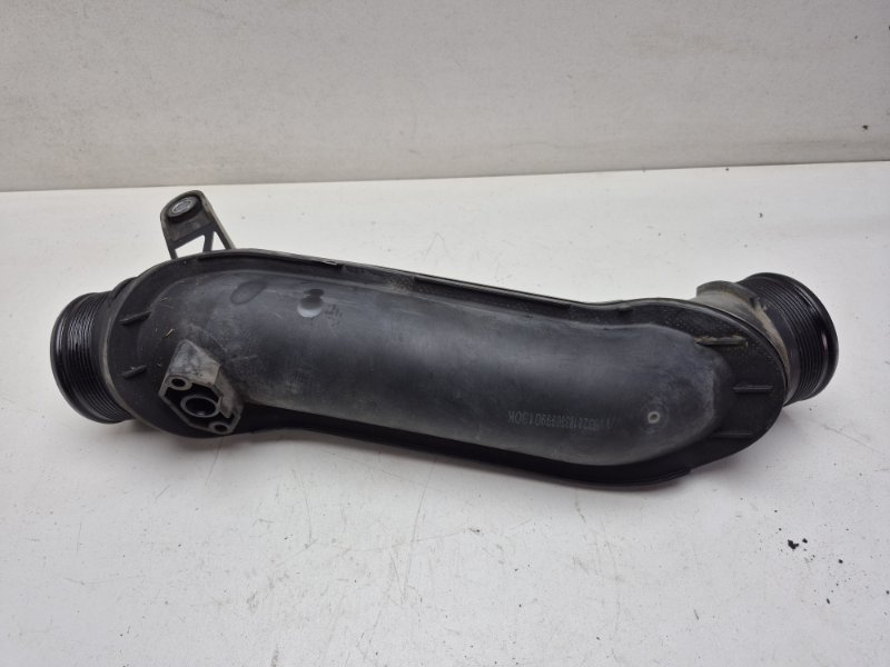 Патрубок интеркулера Volkswagen Touareg 2 NF 7P0145795 Б/У