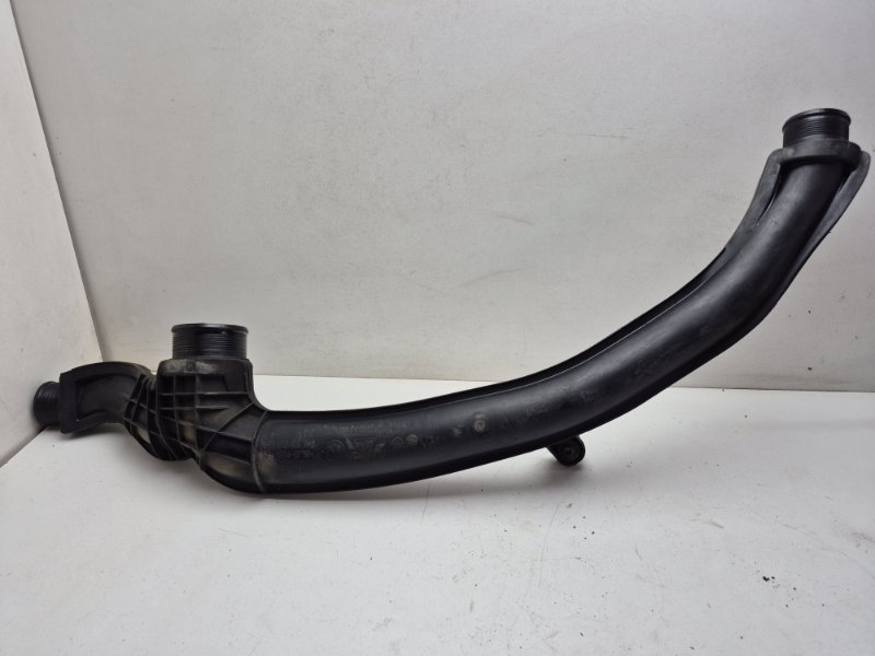 Патрубок интеркулера Volkswagen Touareg 2 NF 7P0145792 Б/У