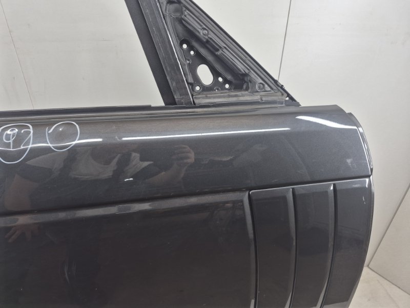 Дверь передняя правая Range Rover 3.0 TDi