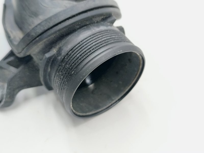 Патрубок интеркулера Volkswagen Touareg NF 3.0 TDi