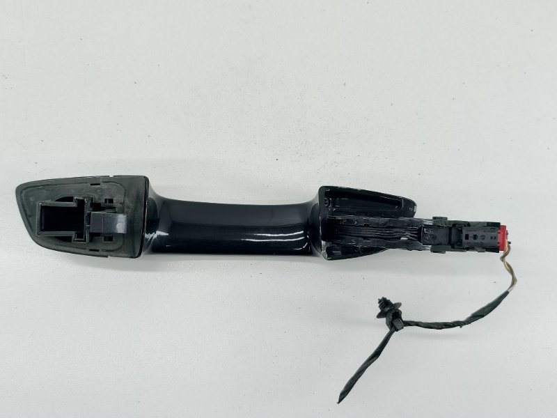 Ручка двери внешняя левая Touareg 2 NF 4.2