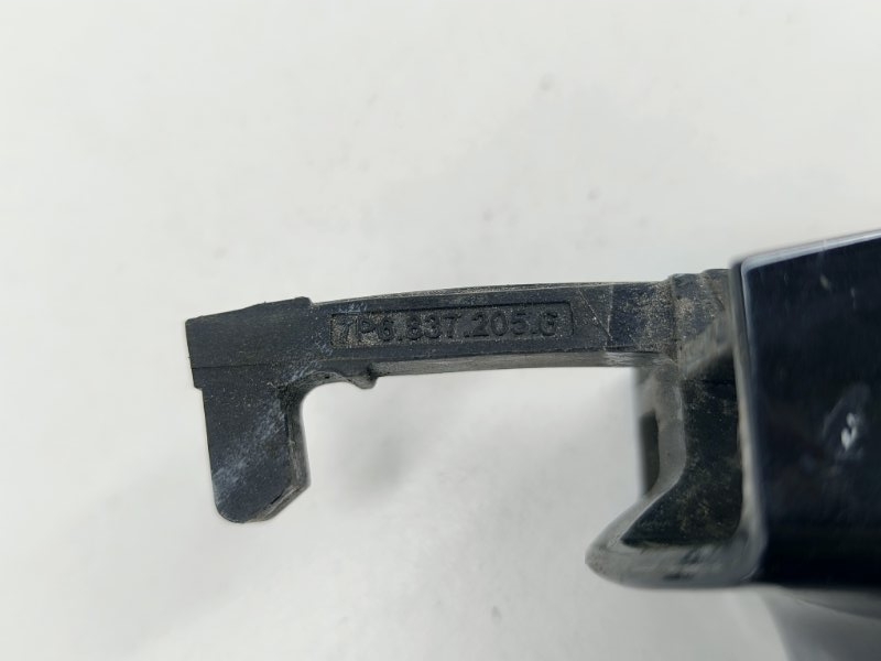 Ручка двери внешняя левая Touareg 2 NF 4.2