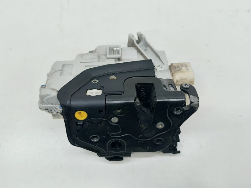 Запчасть замок двери задний левый Volkswagen Touareg 2 NF 4.2 4G0839015 Б/У Замок двери задний левый Volkswagen Touareg 2 NF 4.2 4G0839015 Б/У