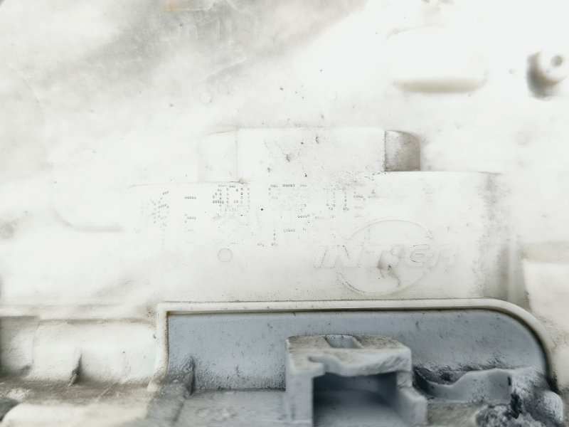 Замок двери задний левый Touareg 2 NF 4.2 Замок двери задний левый Touareg 2 NF 4.2