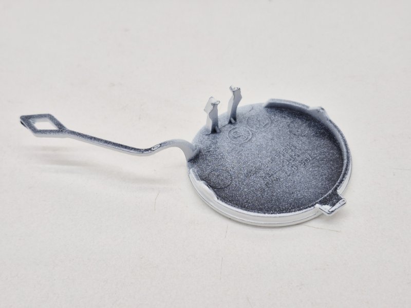 Заглушка бампера задняя левая Touareg 2 NF