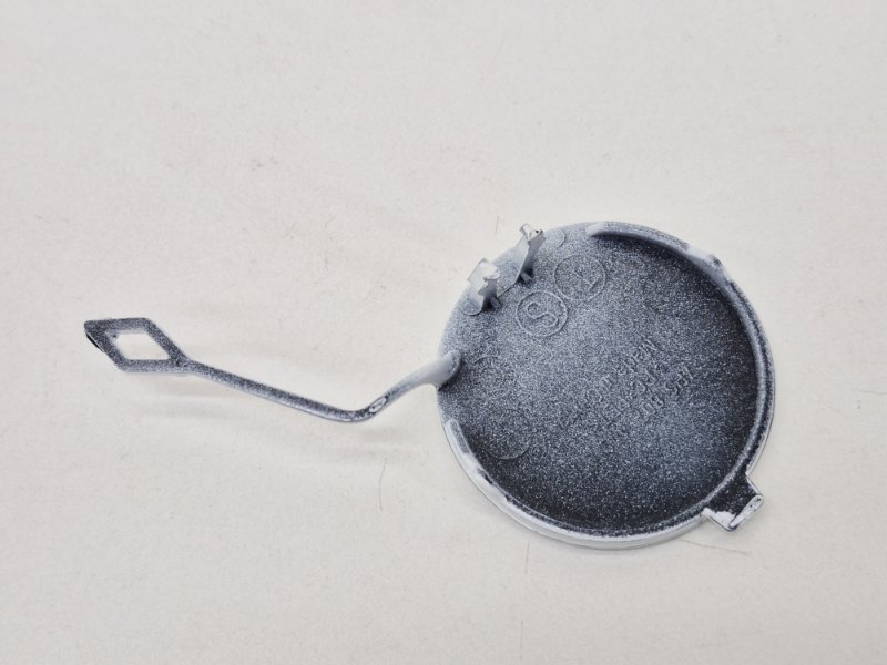 Заглушка бампера задняя левая Touareg 2 NF