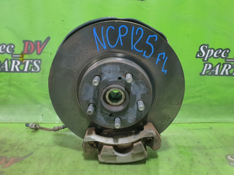 Ступица Toyota Ractis NCP125 1NZFE передняя левая (б/у)