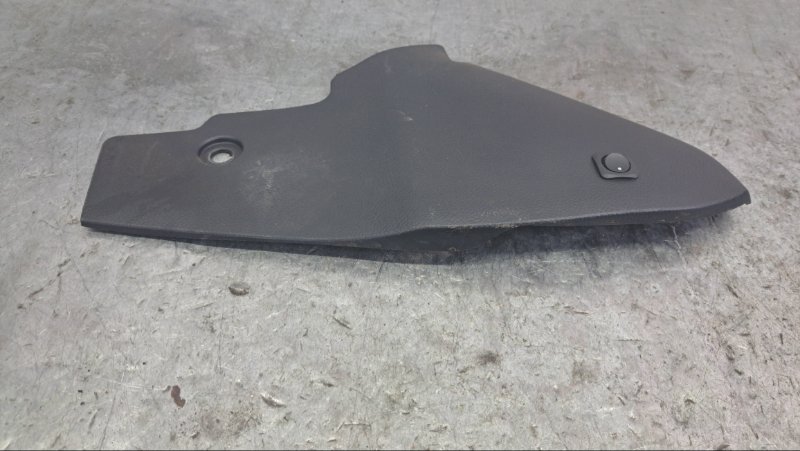 Накладка (кузов внутри) Nissan Tiida C11 MR18DE