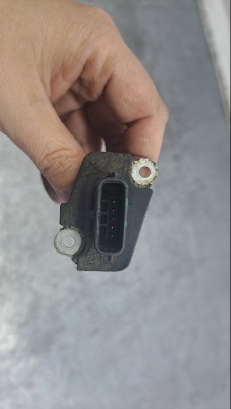 Расходомер воздуха (массметр) Nissan Tiida C11 MR18DE