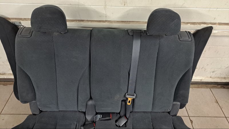 Сиденье заднее Nissan Tiida C11 HR16DE