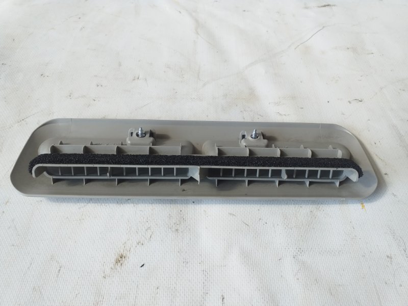 Воздуховод LS600 2007.06 UVF45 2UR-FSE