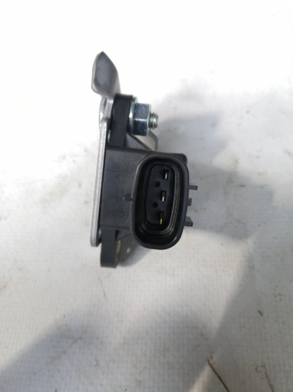 Датчик ускорения LS600 2007.06 UVF45 2UR-FSE