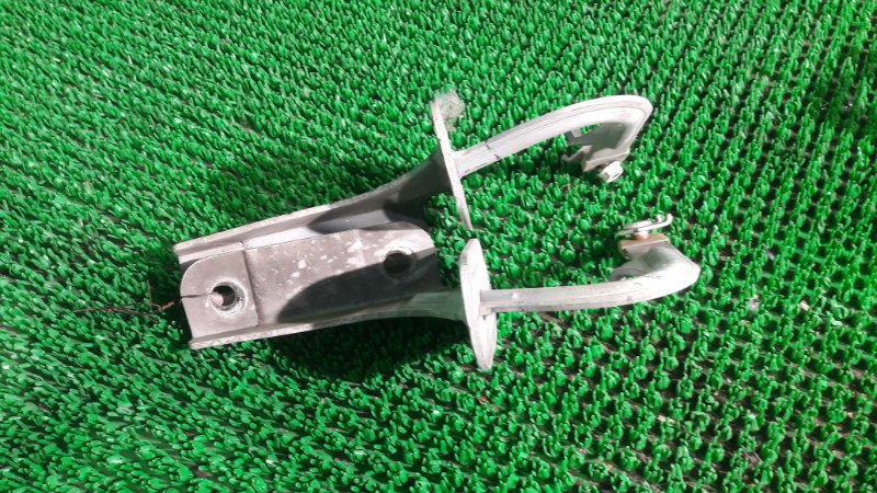 Крепление капота переднее ISUZU BIGHORN UBS25 контрактная