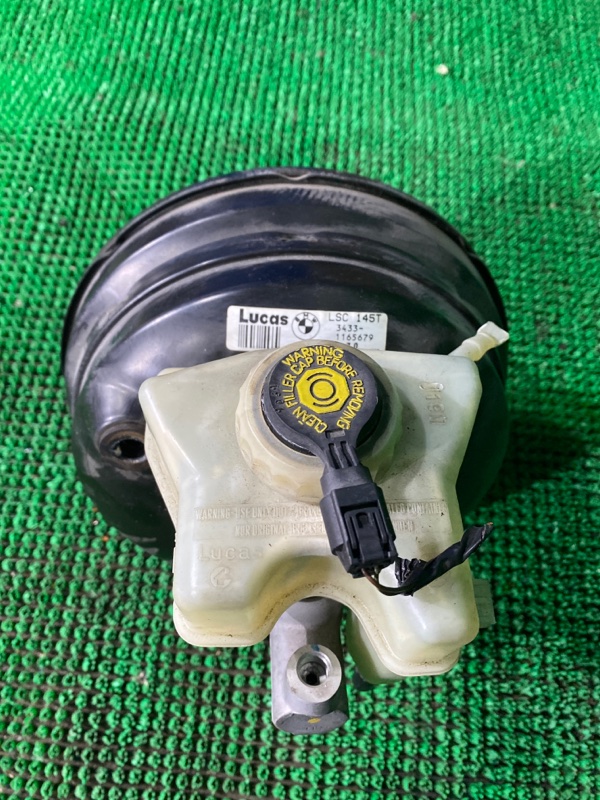 Запчасть главный тормозной цилиндр BMW X5 2001 E53 M54 контрактная Главный тормозной цилиндр BMW X5 2001 E53 M54 контрактная