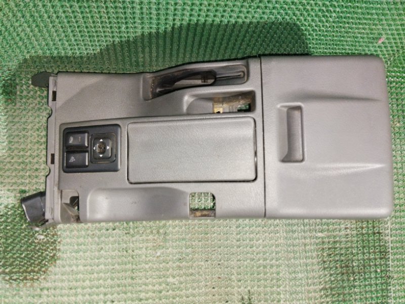 Бардачок между сиденьями ISUZU BIGHORN UBS69 контрактная
