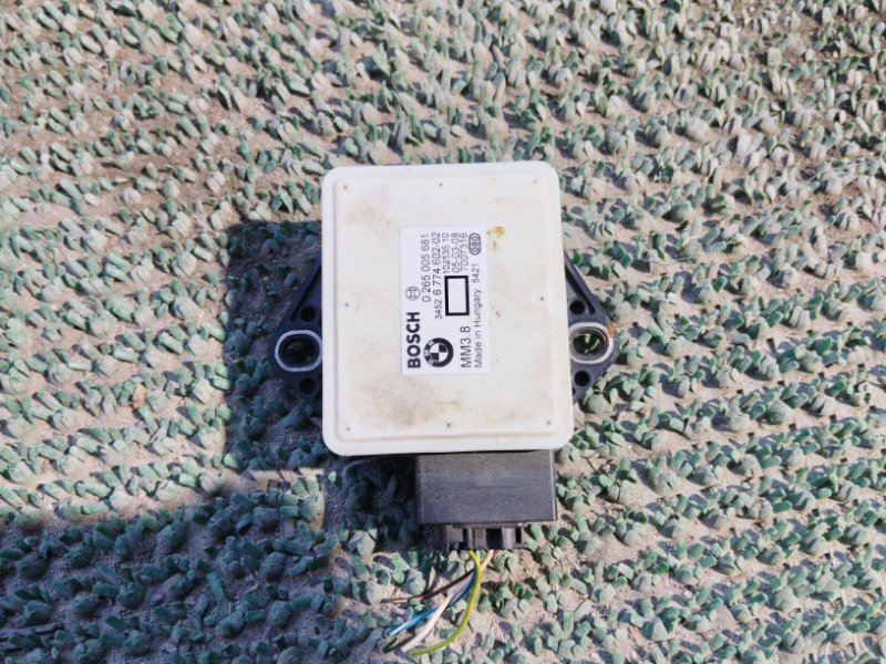 Датчик ускорения BMW X5 E70 0265005681 контрактная