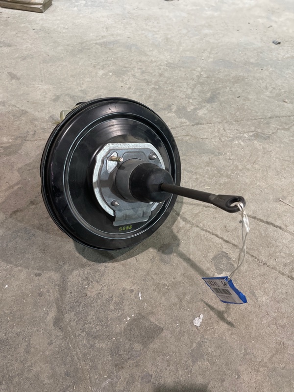 Главный тормозной цилиндр X5 2001 E53 M54 Главный тормозной цилиндр X5 2001 E53 M54