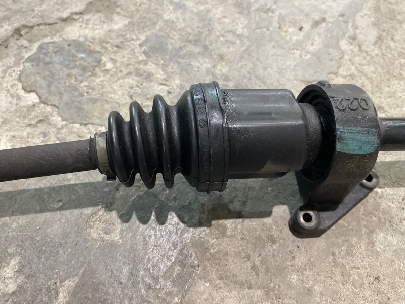 Привод передний правый COOPER R50 W10