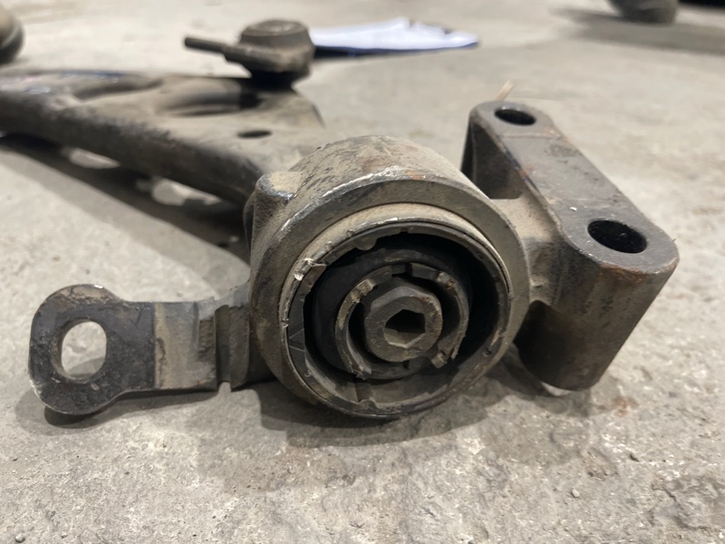 Рычаг передний левый COOPER 2006 R50 W10