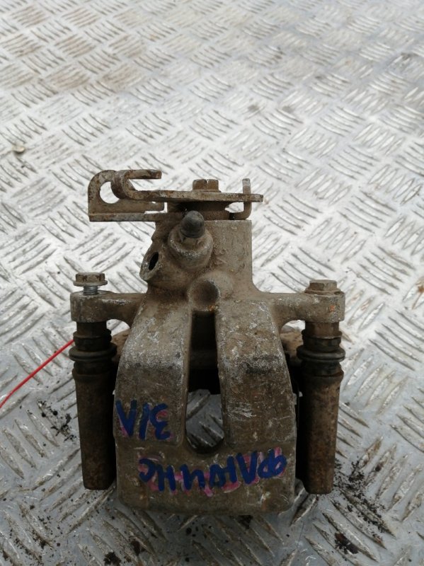 Суппорта рено меган 3. Задний тормозной суппорт рено флюенс. Задний суппорт рено меган 3. Суппорт задний renault fluence. Renault 440119651r.