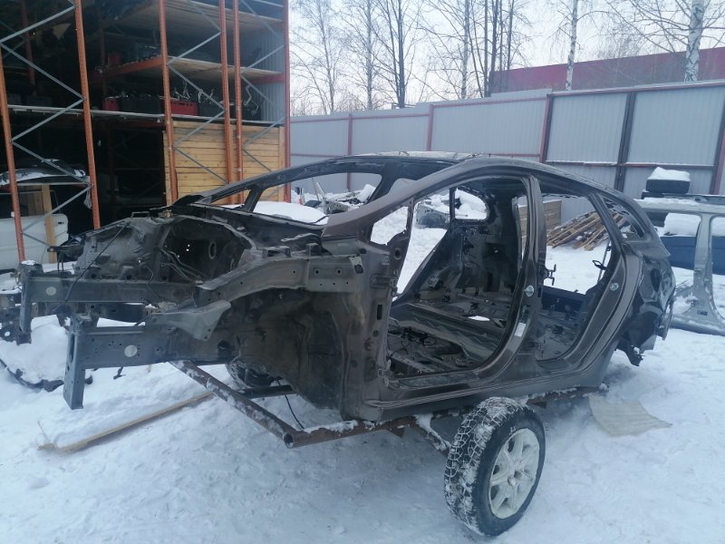 Запчасть кузов Kia Ceed 2013 JD 1.6 G4FG Б/У Кузов Kia Ceed 2013 JD 1.6 G4FG Б/У