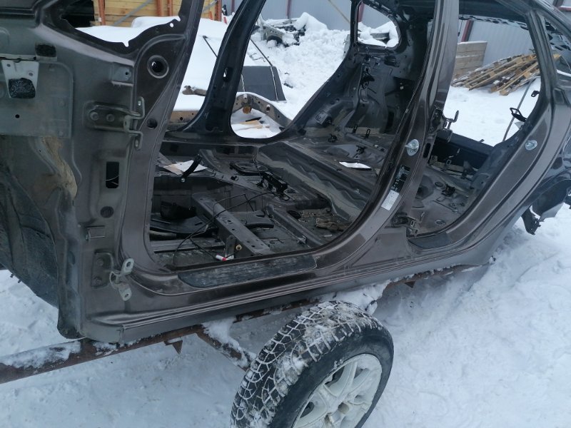 Запчасть порог левый Kia Ceed 2013 JD 1.6 G4FG Б/У Порог левый Kia Ceed 2013 JD 1.6 G4FG Б/У