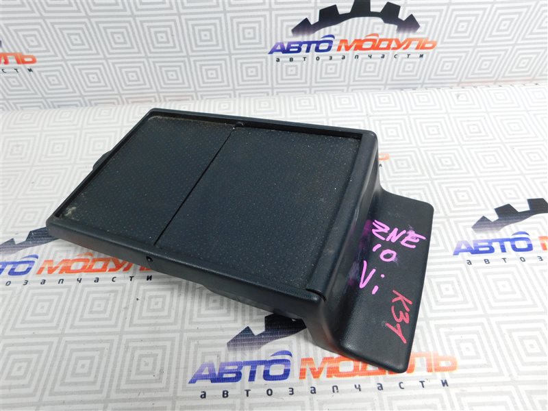 Подстаканник Toyota Wish ZNE10-0384836 1ZZ-FE 2007