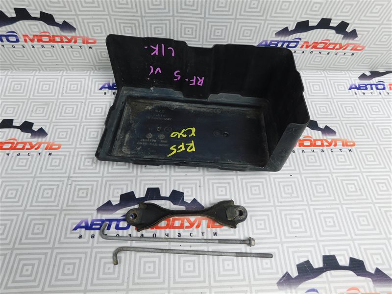 Крепление аккумулятора Honda Step Wagon RF5-1107085 K20A