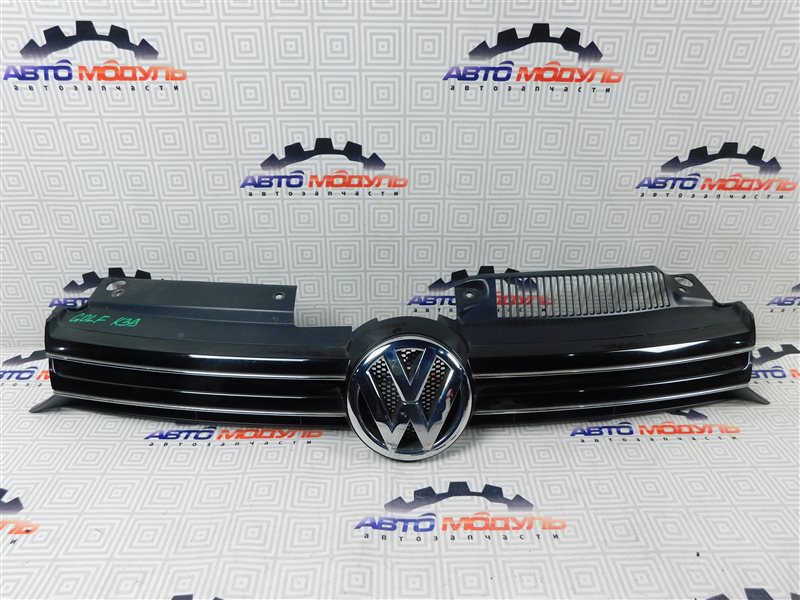 Решетка радиатора Volkswagen Golf 5K1