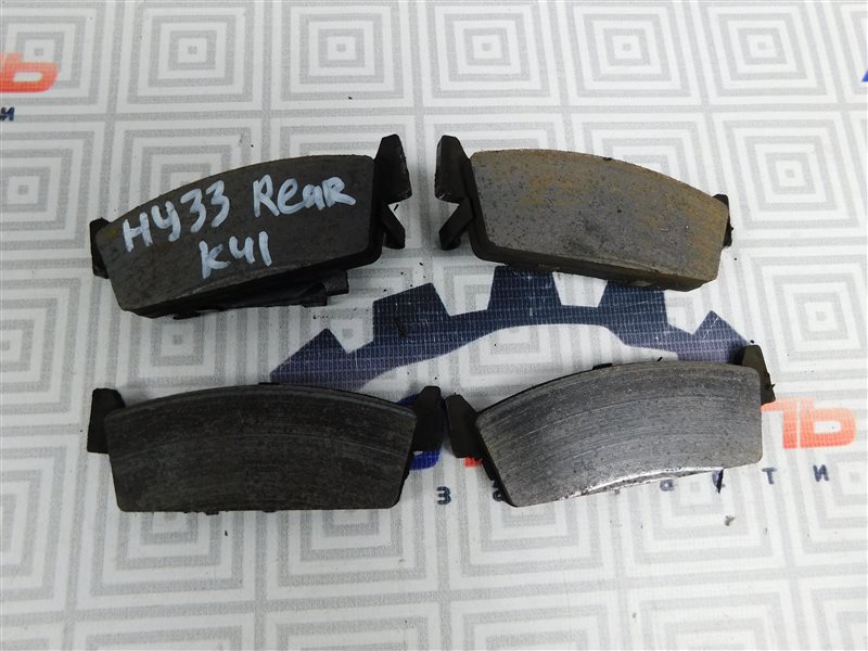 Колодки тормозные Nissan Cima HY33 задние
