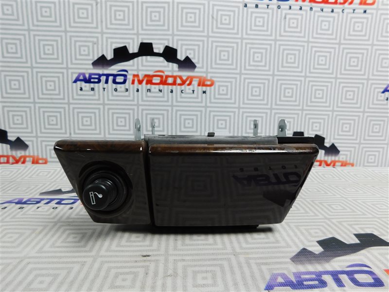 Пепельница Nissan Cefiro A33-078763 VQ20-DE 2001