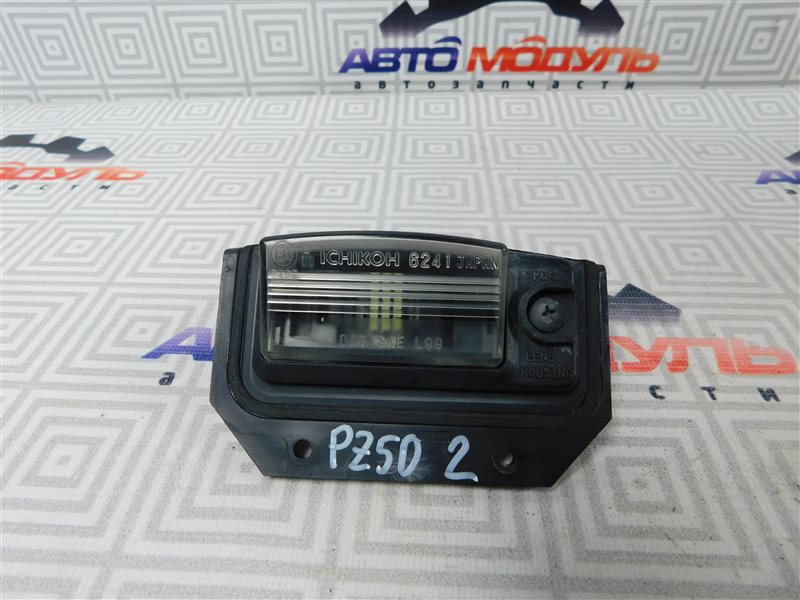 Подсветка номера Nissan Murano PZ50-004296 VQ35-DE 2005 задняя