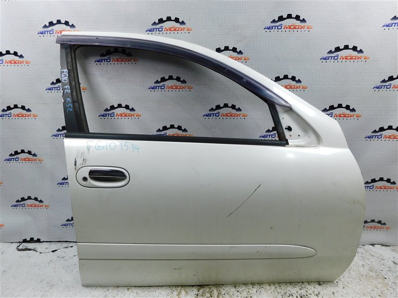 Стекло двери Nissan Bluebird Sylphy FG10-001534 QG15-DE 2000 переднее правое