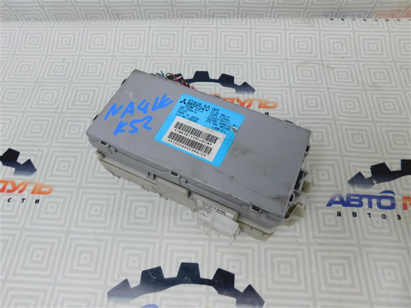 Блок комфорта Mitsubishi Grandis NA4W-0003786 4G69 2003