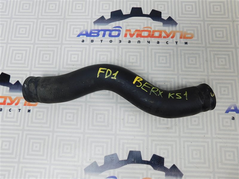 Патрубок радиатора Honda Civic FD1-1005760 R18A