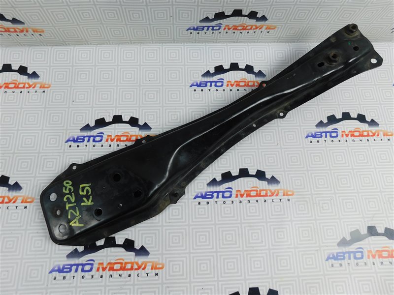 Балка под двс Toyota Avensis AZT250-0039595 1AZ-FSE 2007 передняя