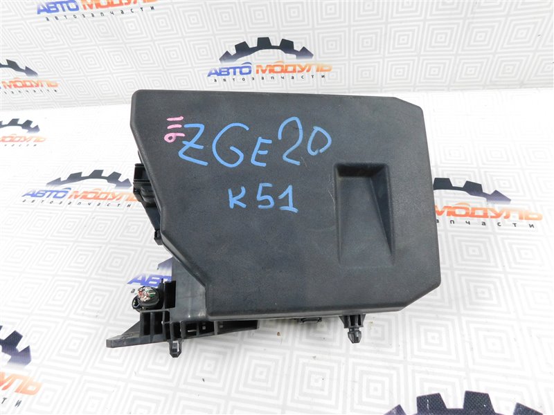 Блок предохранителей Toyota Wish ZGE20-0102001 2ZR-FAE 2011