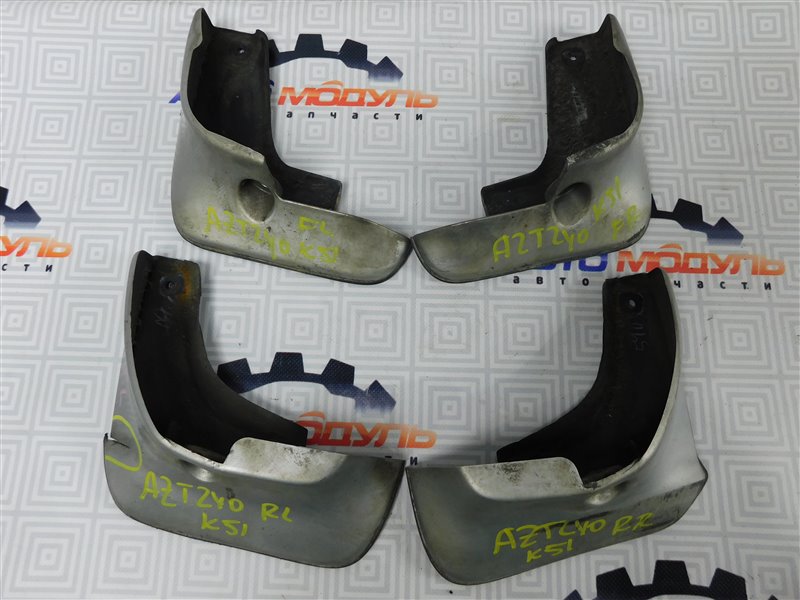 Брызговики комплект Toyota Premio AZT240-5002876 1AZ-FSE 2003