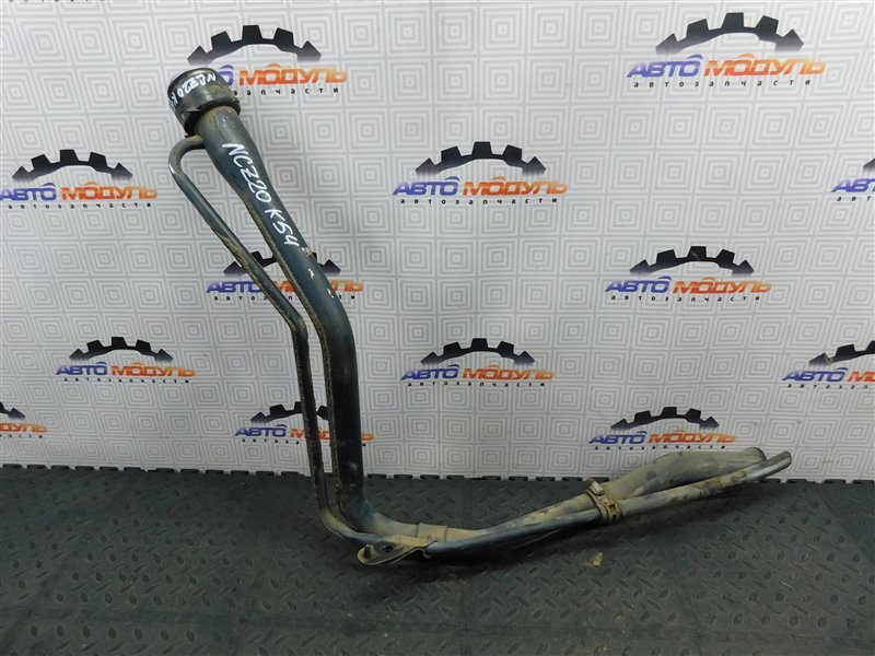 Горловина топливного бака Toyota Raum NCZ20-0141283 1NZ-FE 2010