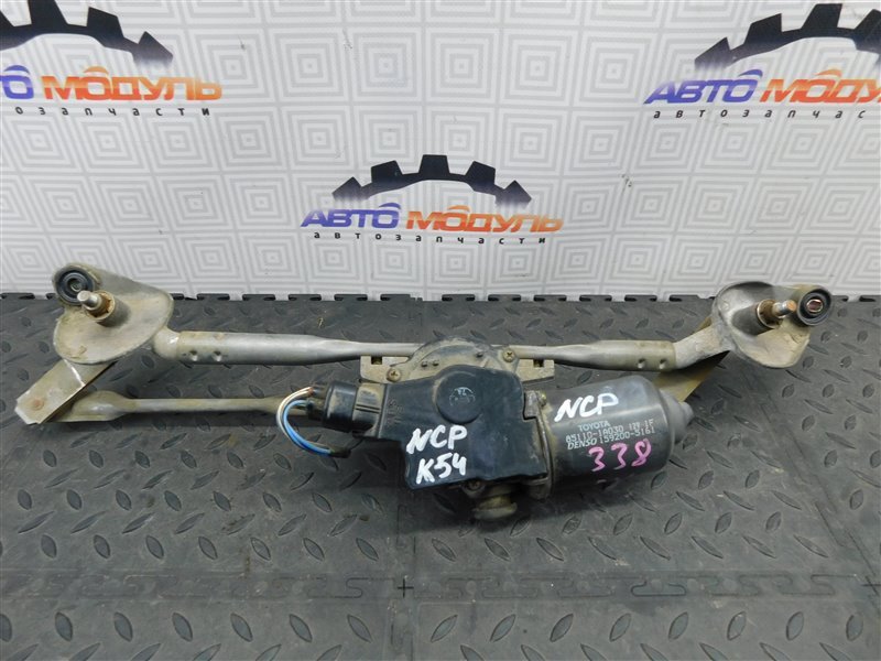 Мотор дворников Toyota Ist NCP60-0141247 2NZ-FE 2004 передний