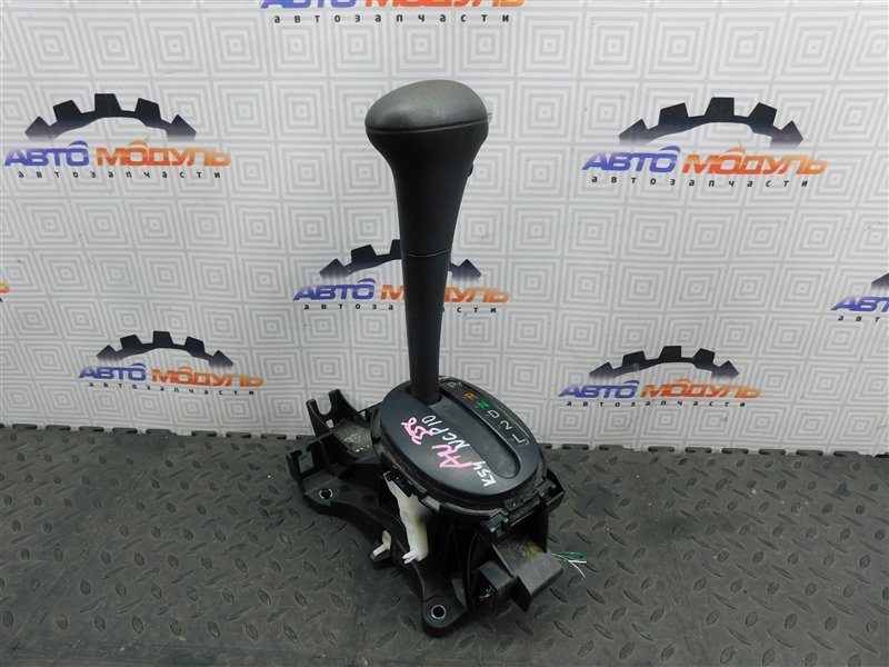 Рычаг переключения кпп Toyota Vitz NCP10-0157699 2NZ-FE 2002