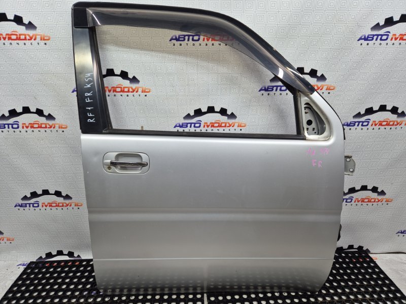 Дверь Honda Stepwgn RF1-1258576 B20B 1998 передняя правая