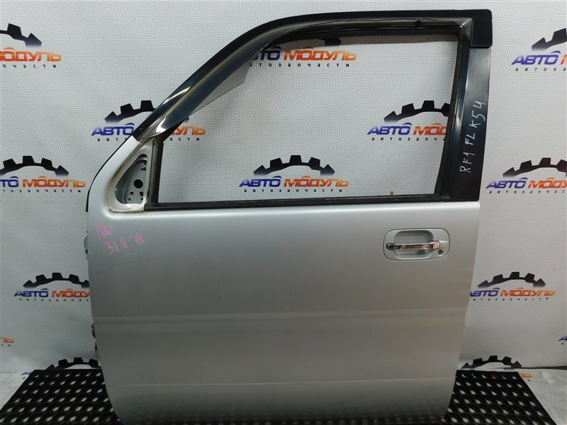Дверь Honda Stepwgn RF1-1258576 B20B 1998 передняя левая