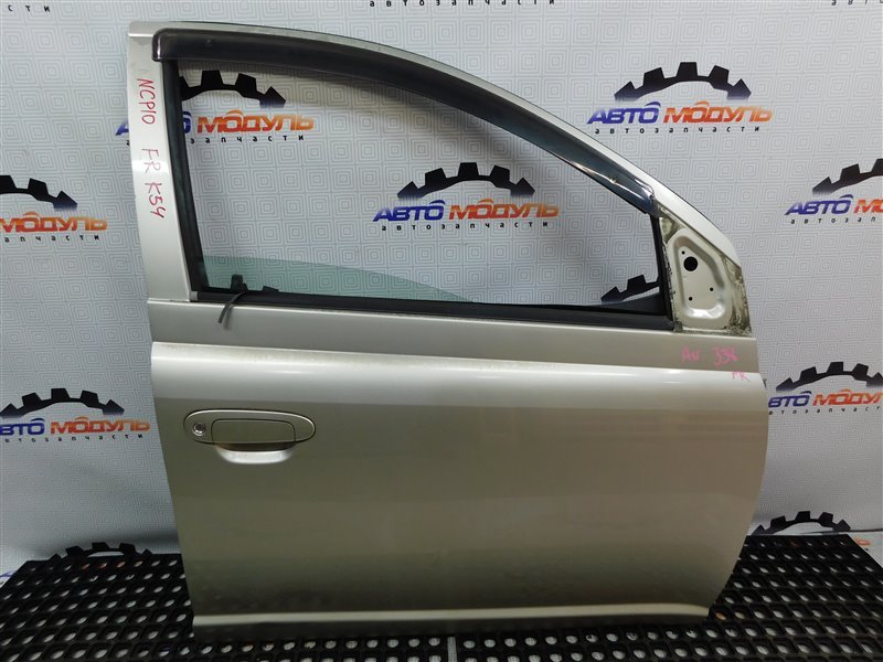 Дверь Toyota Vitz NCP10-0157699 2NZ-FE 2002 передняя правая