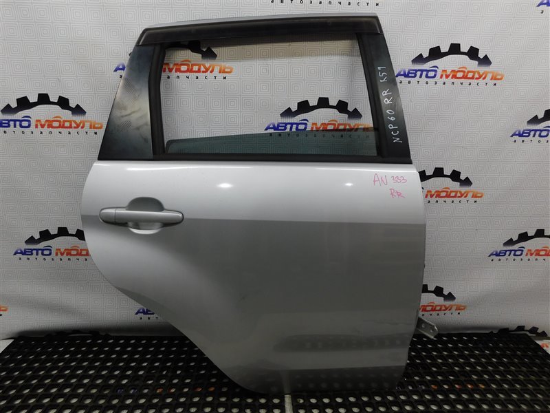 Дверь Toyota Ist NCP60-0141247 2NZ-FE 2004 задняя правая