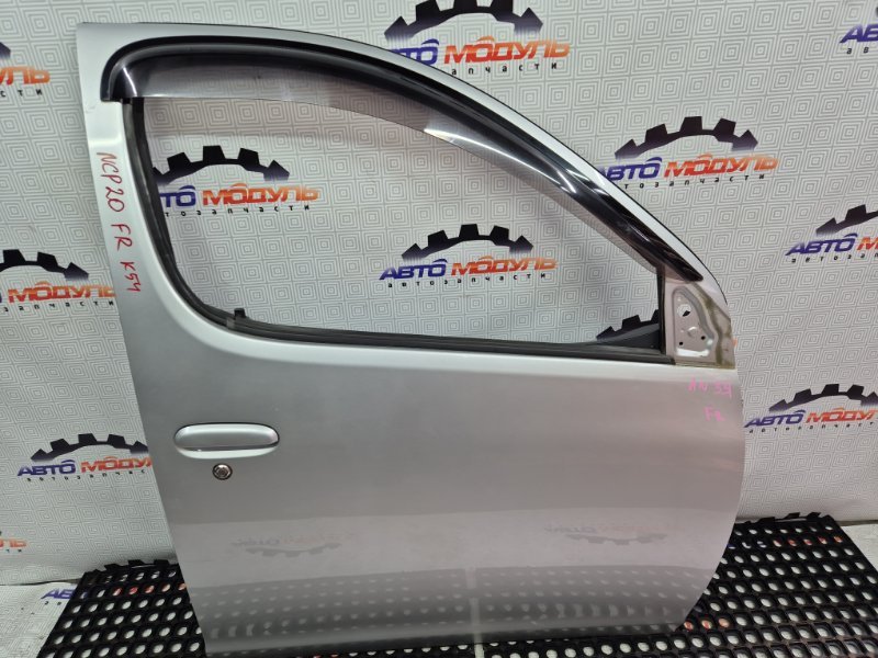 Стекло двери Toyota Funcargo NCP20-0223300 2NZ-FE 2002 переднее правое