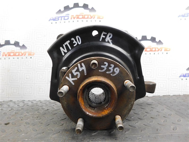 Ступица Nissan X-Trail NT30-046544 QR20-DE 2002 передняя правая