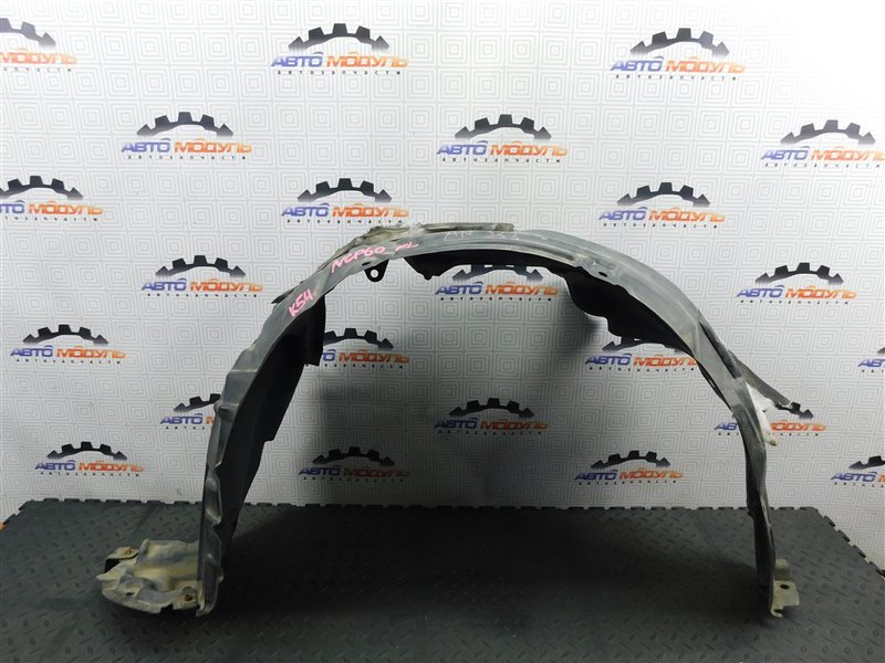 Подкрылок Toyota Ist NCP60-0141247 2NZ-FE 2004 передний левый